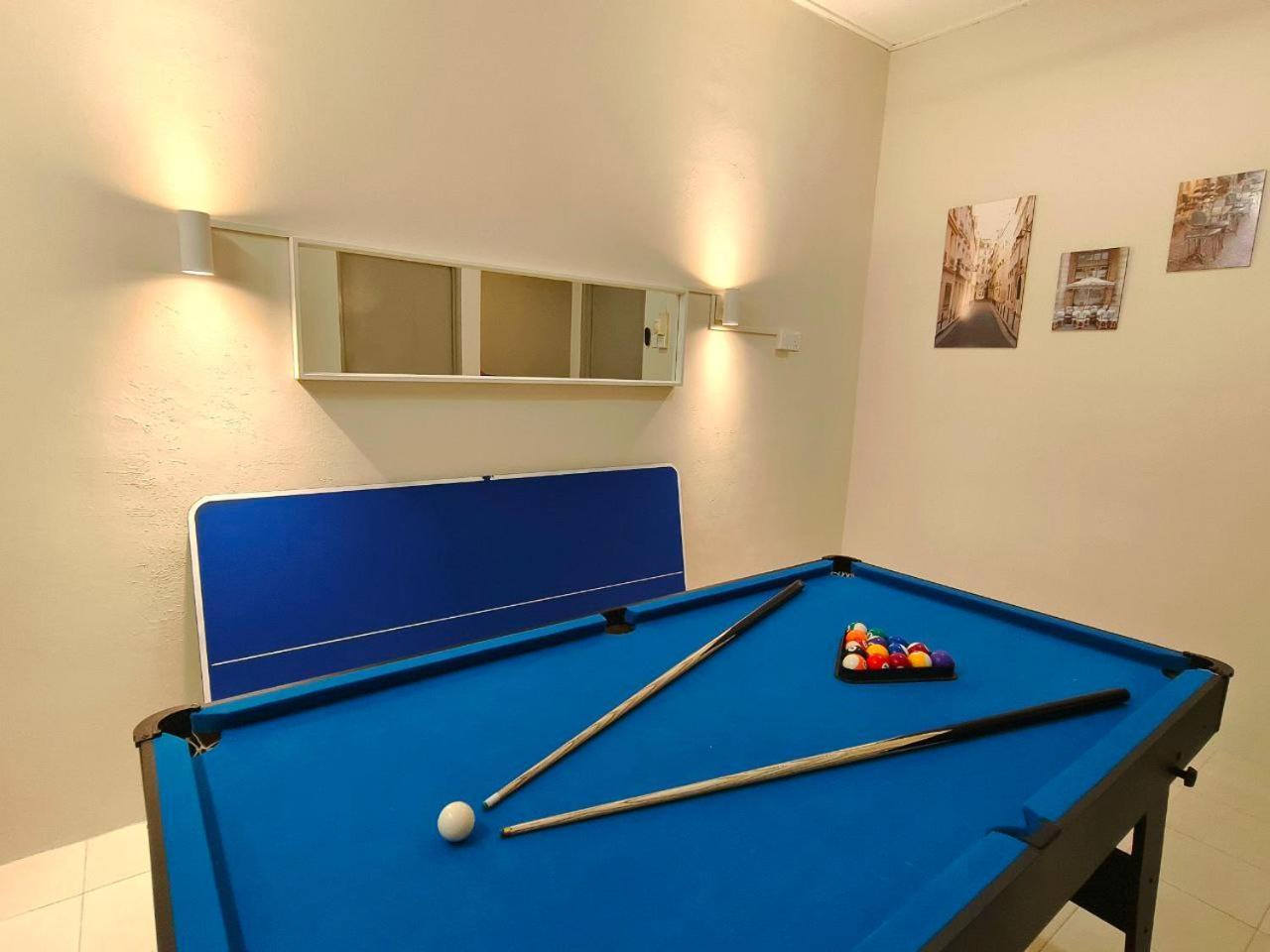 Newcastle Seri Impian Snooker Ping Pong Neflix Kluang Esterno foto